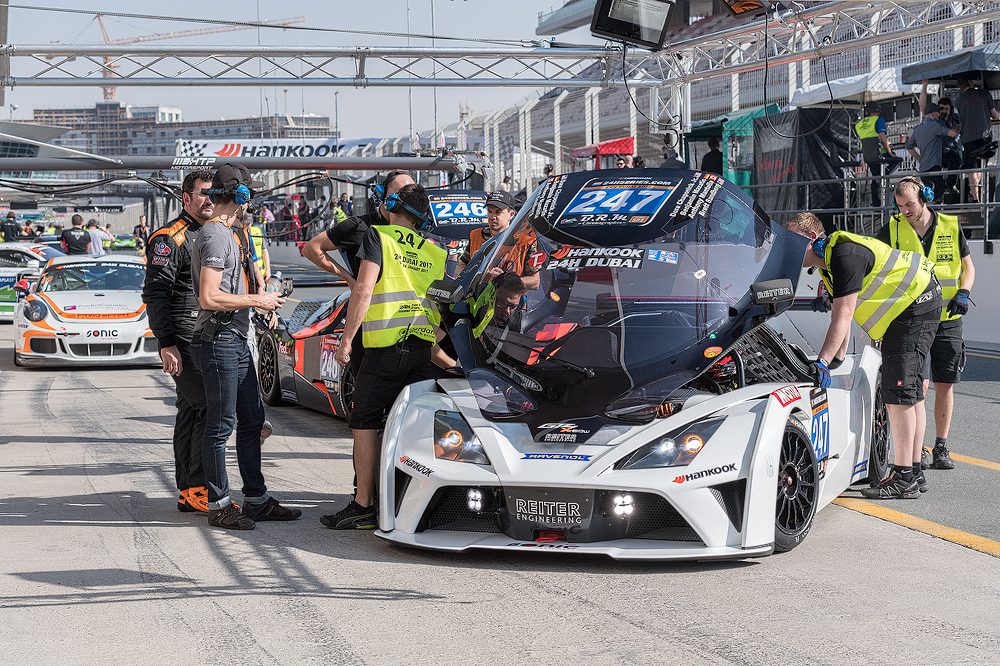 Reiter Engineering – Pit Lane, Dubai Autodrome, Dubai, UAE