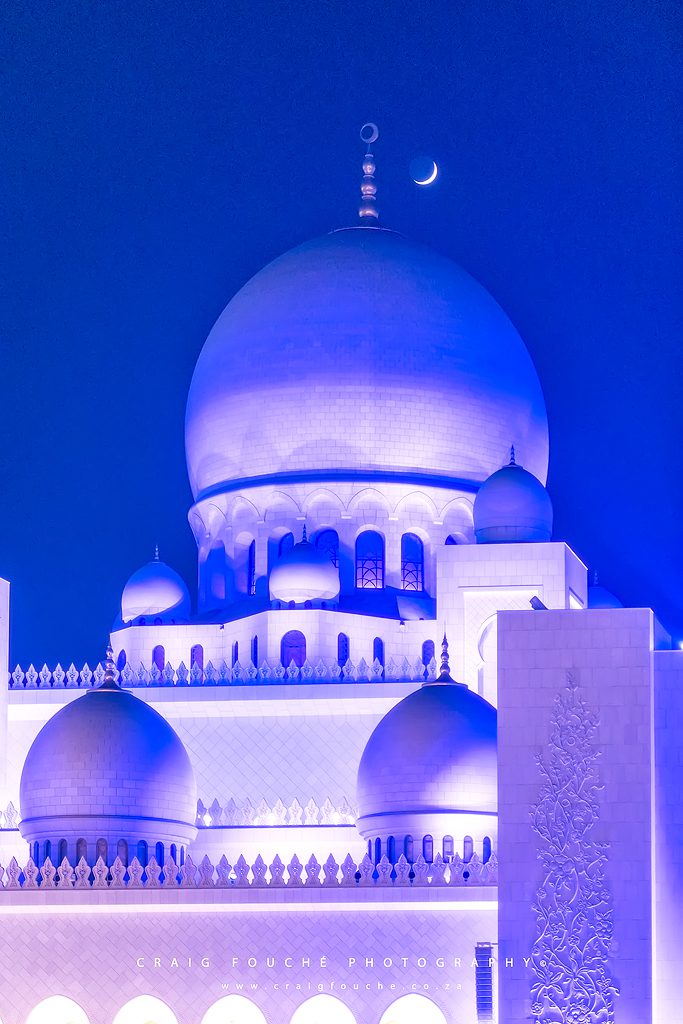 Sheik Zayed Grand Mosque Blue lit