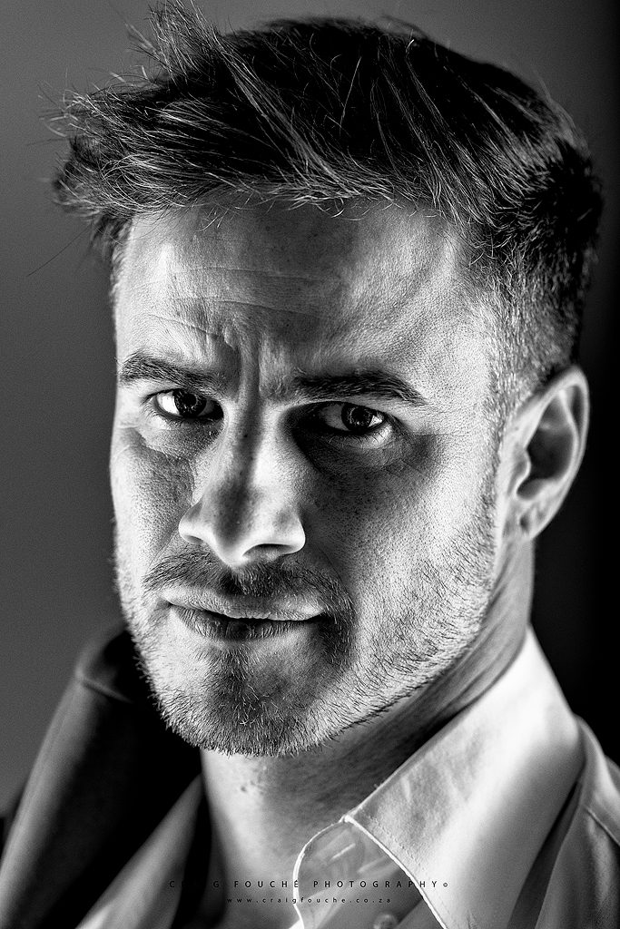 Eben monochrome